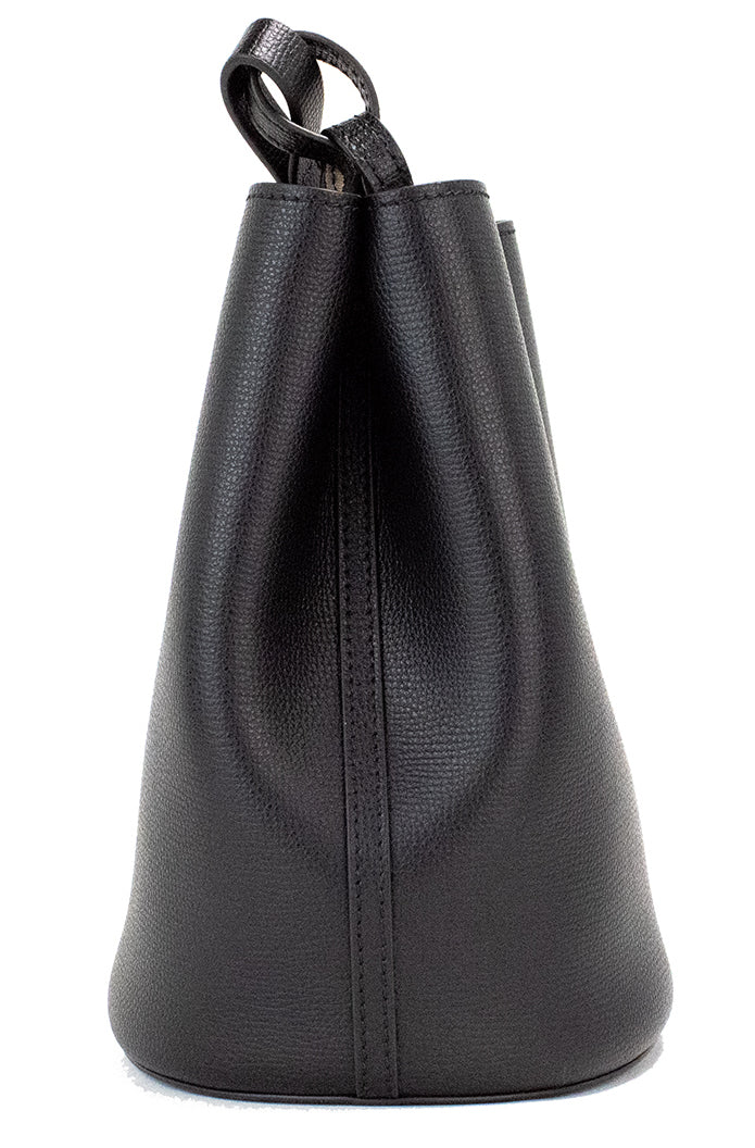 Burberry – Kleine Handtasche „Lorne“ aus genarbtem Leder mit Haymarket-Karomuster in Schwarz