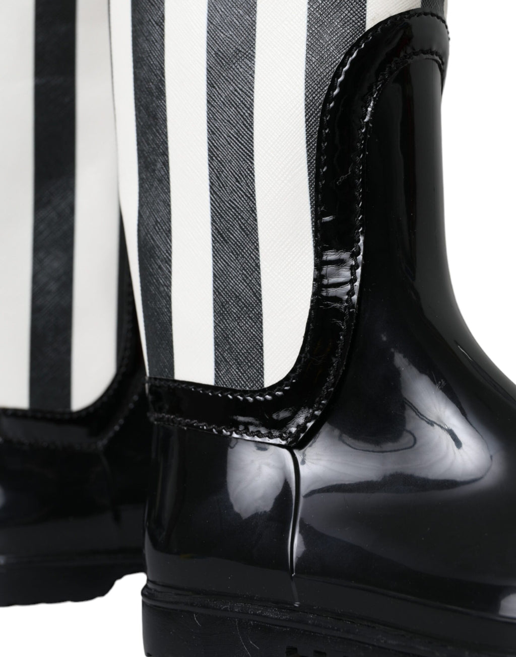 Dolce &amp; Gabbana – Kniehohe, flache Stiefel aus schwarzem Gummi