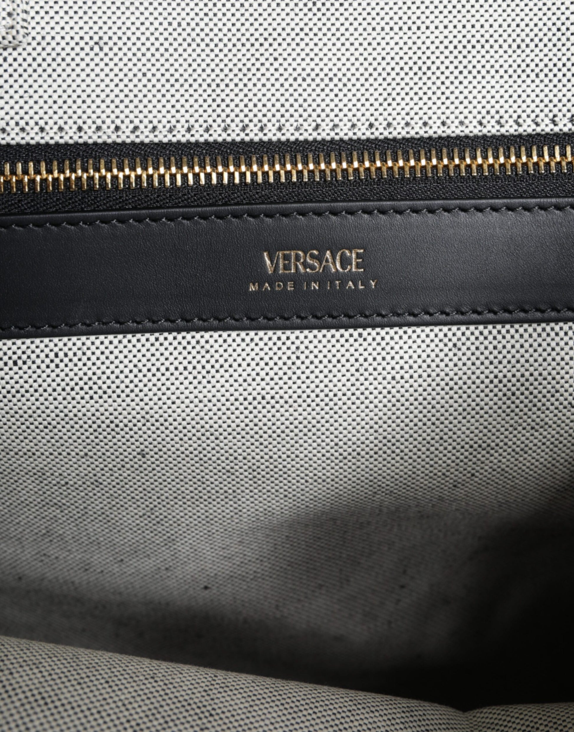 Versace – Weiße Umhängetasche aus Canvas und Leder mit Logo