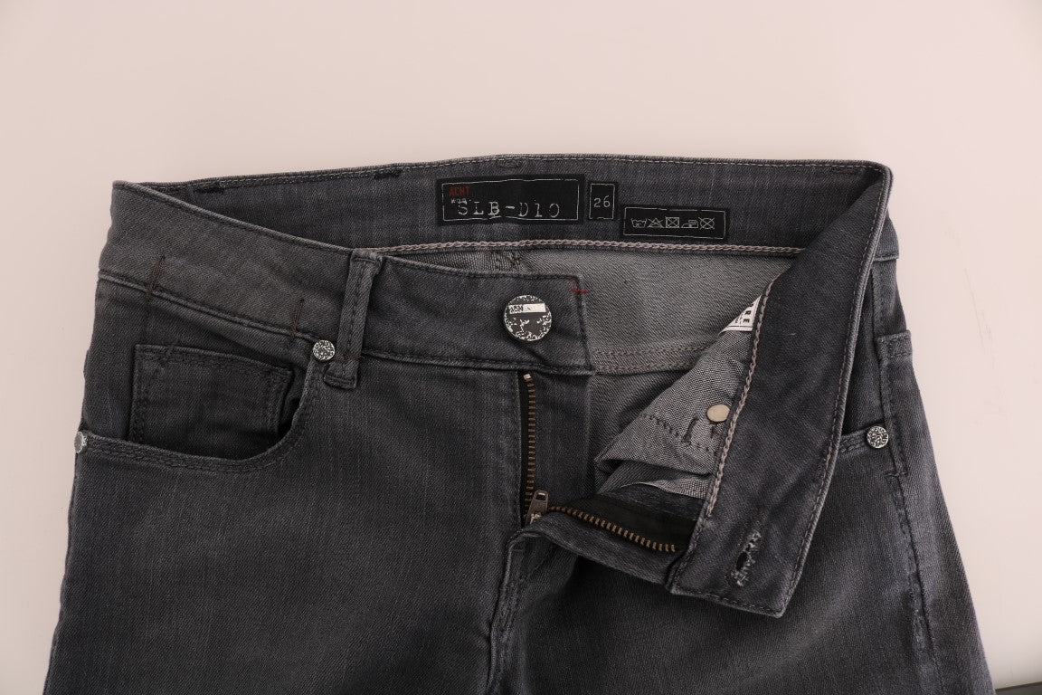 Acht schlanke, graue Designer-Jeans mit schmaler Passform