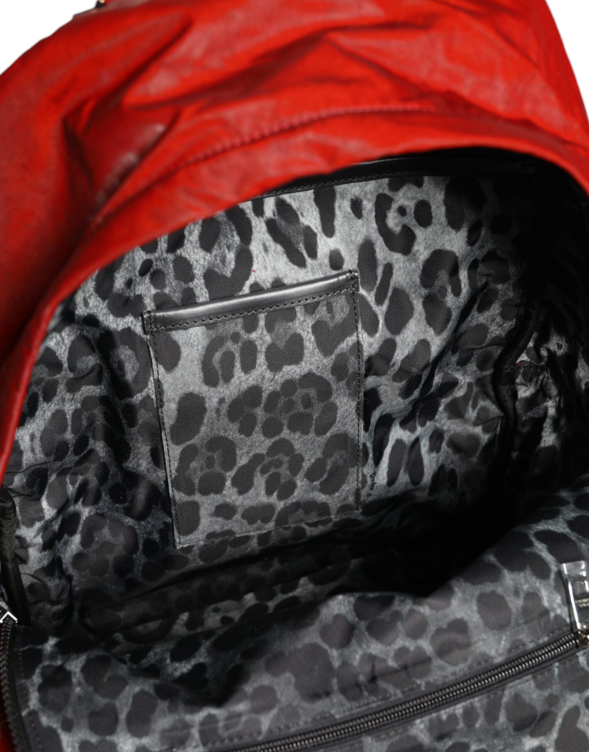 Sac à dos Dolce &amp; Gabbana en cuir verni rouge avec plaque logo