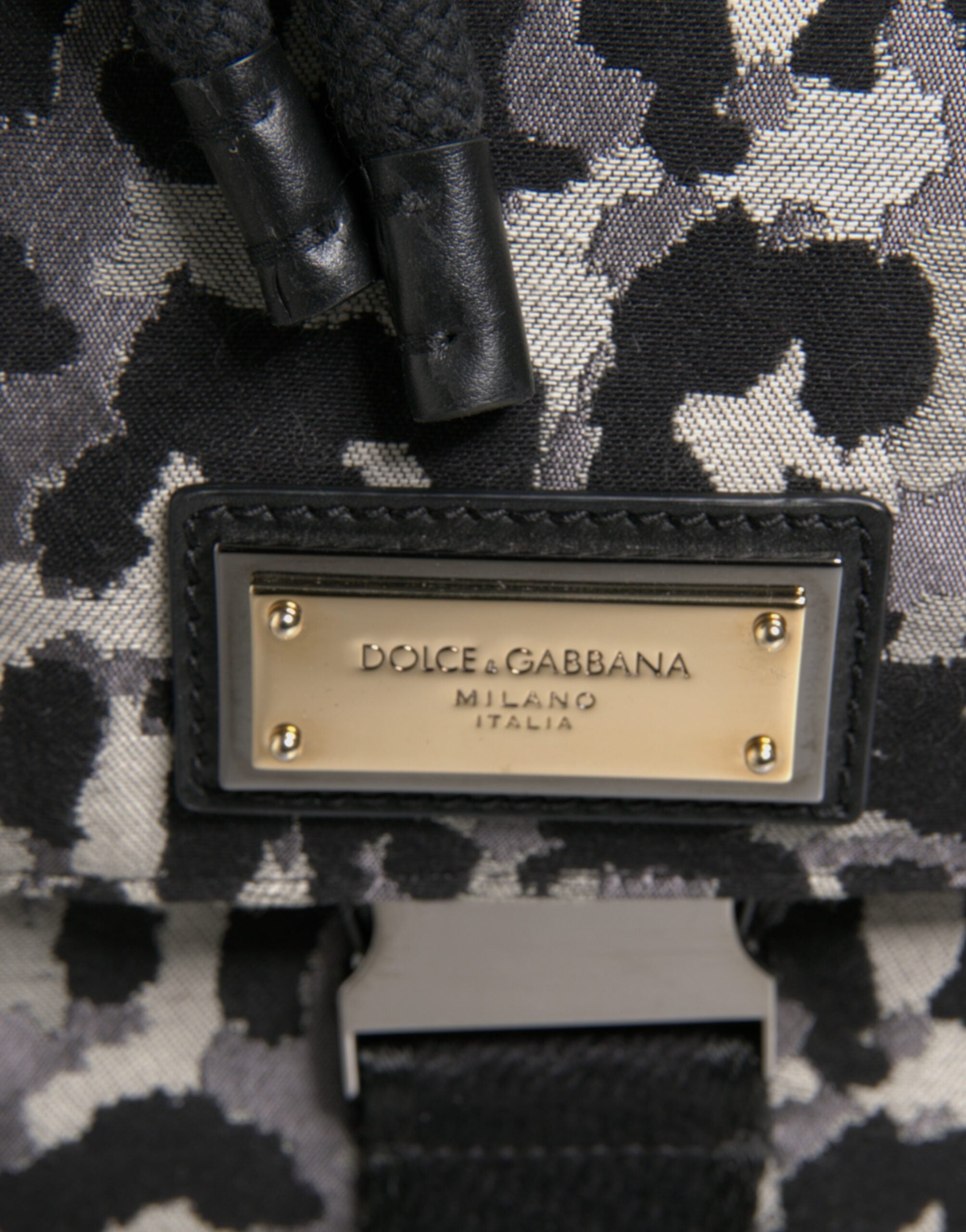 Dolce &amp; Gabbana Sac à bandoulière Hobo en jacquard léopard multicolore