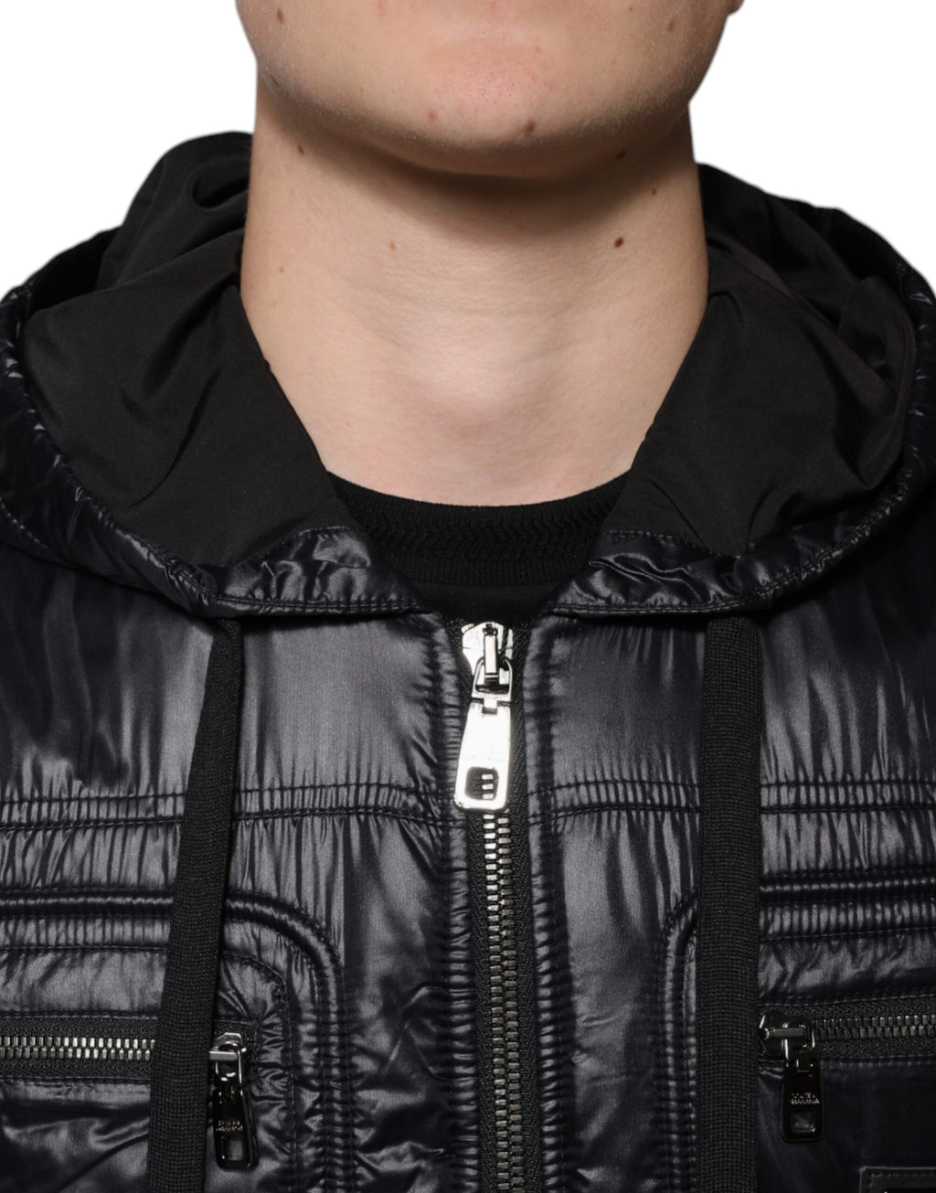 Dolce &amp; Gabbana Veste blouson à capuche en nylon noir avec fermeture éclair intégrale