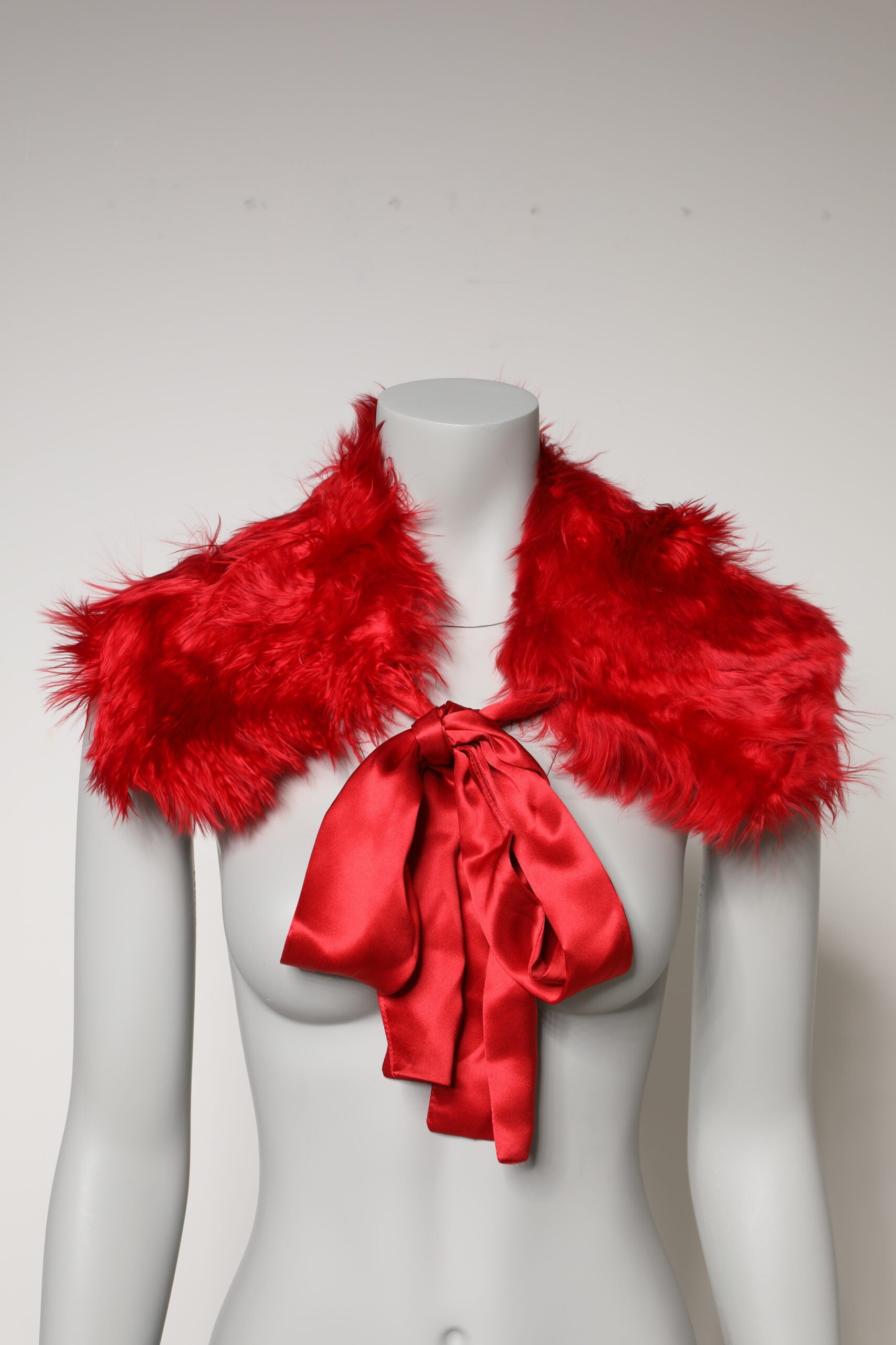 Écharpe d'hiver cache-cou en fourrure d'alpaga rouge Dolce &amp; Gabbana pour femme