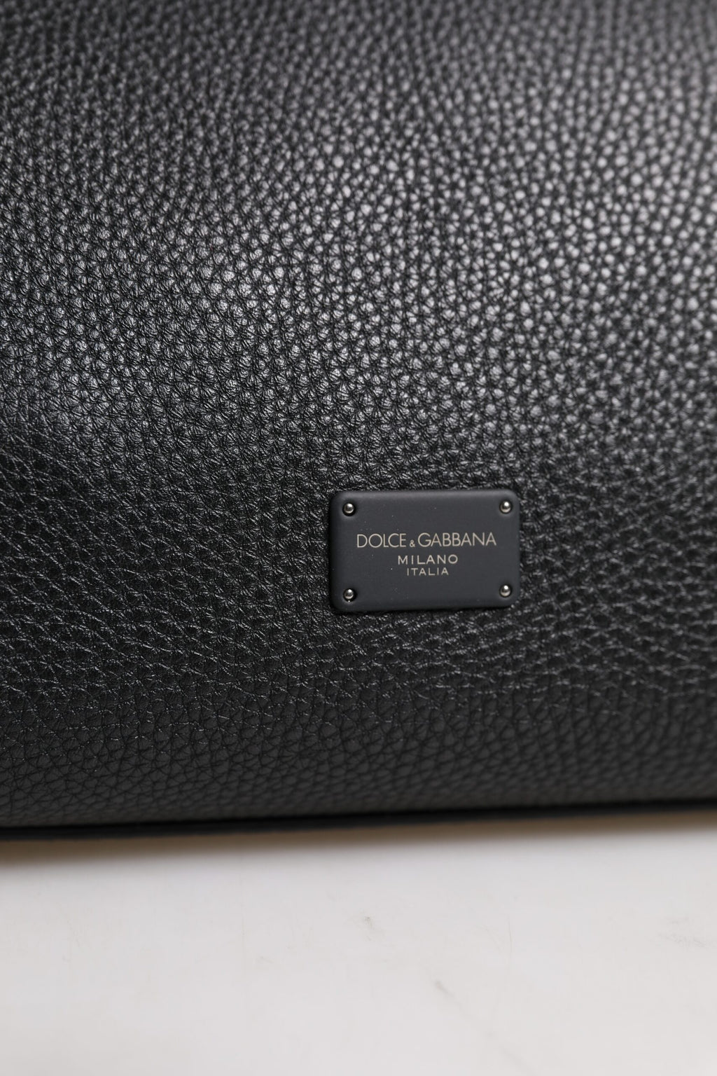Dolce &amp; Gabbana – Schulter-Umhängetasche aus schwarzem Leder mit Logo-Schild