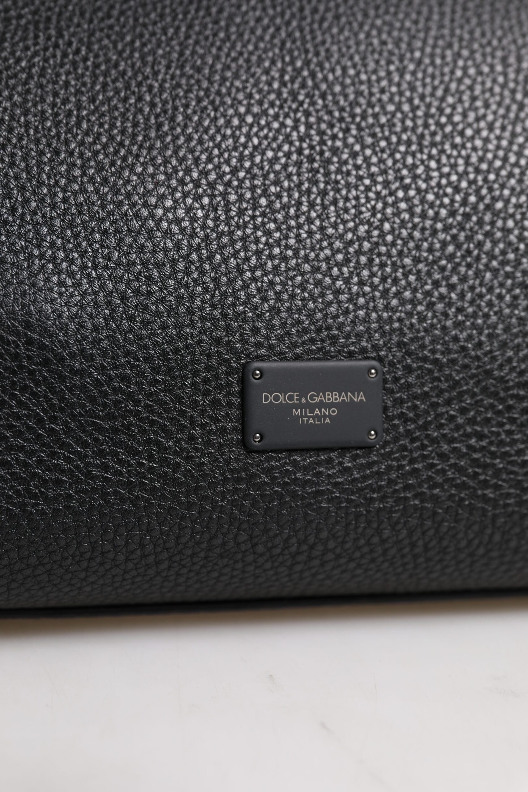 Sac bandoulière en cuir noir Dolce &amp; Gabbana avec plaque logo