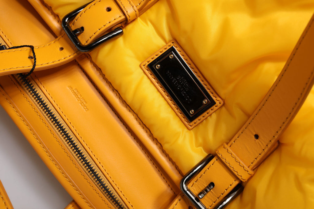 Sac de sport à bandoulière Dolce &amp; Gabbana en nylon jaune orange avec plaque logo