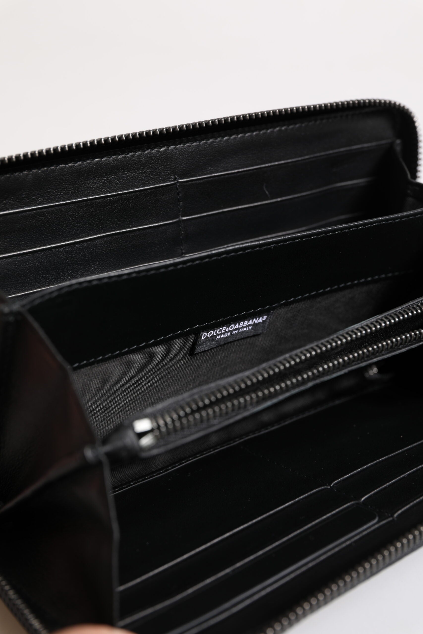 Portefeuille continental Dolce &amp; Gabbana en cuir exotique noir et bleu gaufré