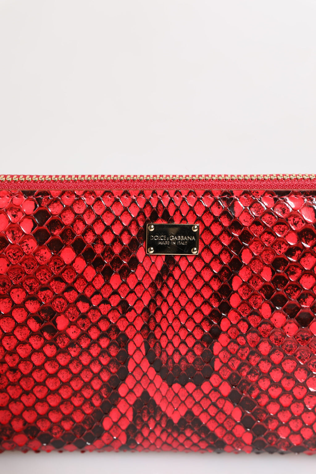 Portefeuille continental zippé en cuir exotique rouge Dolce &amp; Gabbana