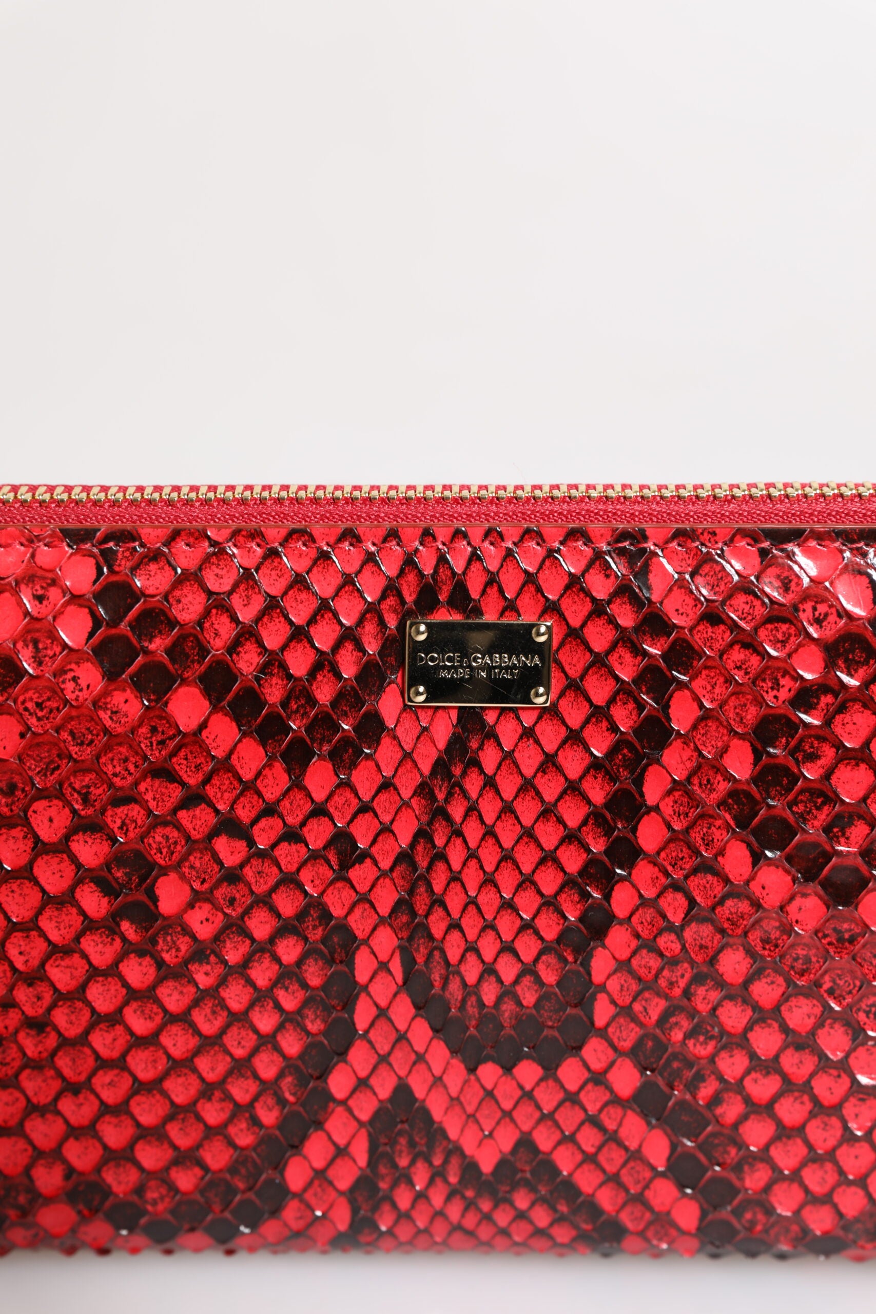 Portefeuille continental zippé en cuir exotique rouge Dolce &amp; Gabbana