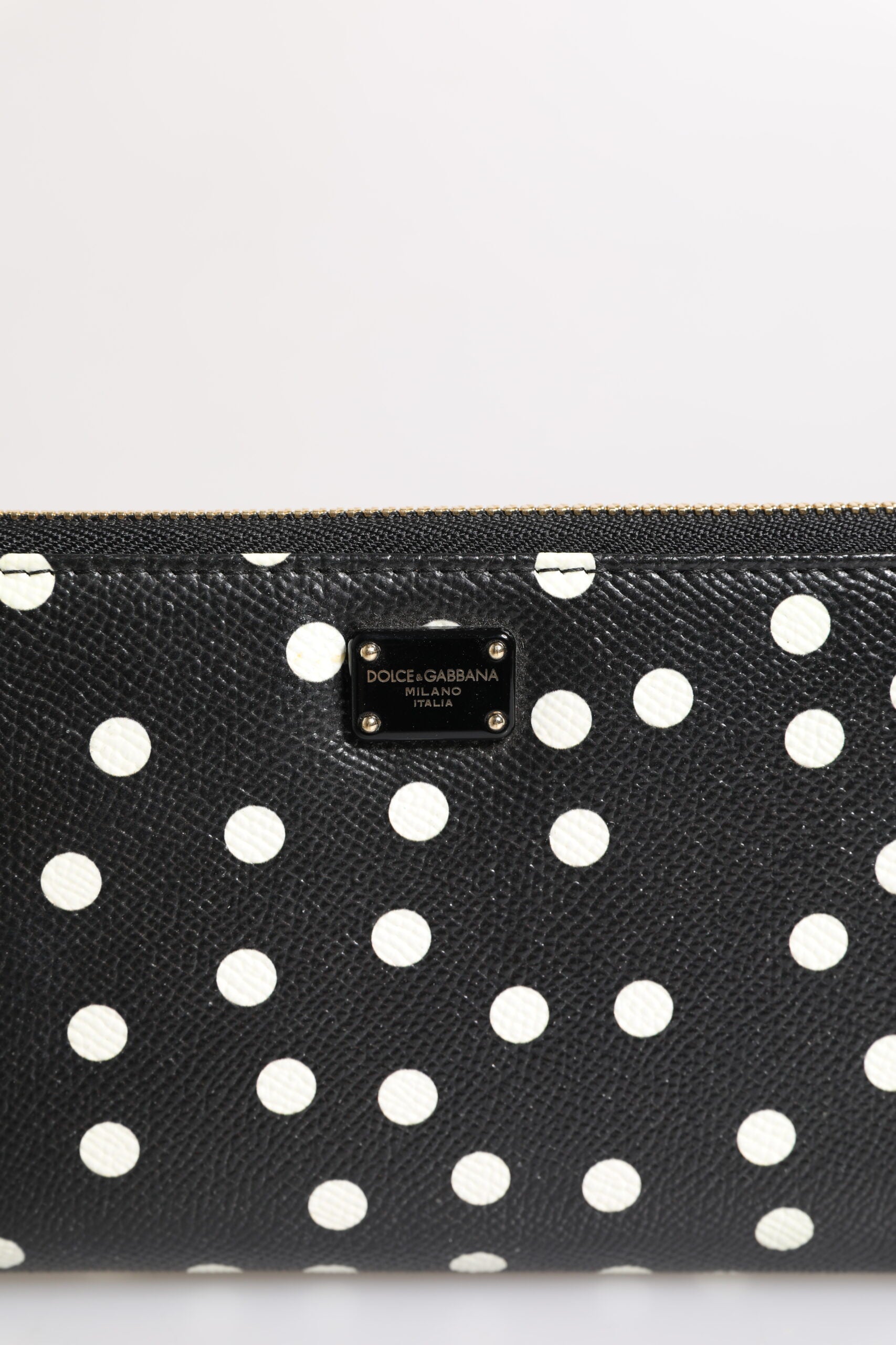 Portefeuille continental zippé Dolce &amp; Gabbana en cuir noir et blanc à pois