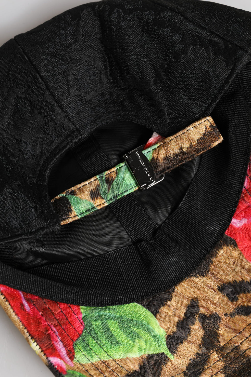 Dolce &amp; Gabbana – Mehrfarbige Baseballkappe mit 6 Paneelen und DG-Logo-Patch