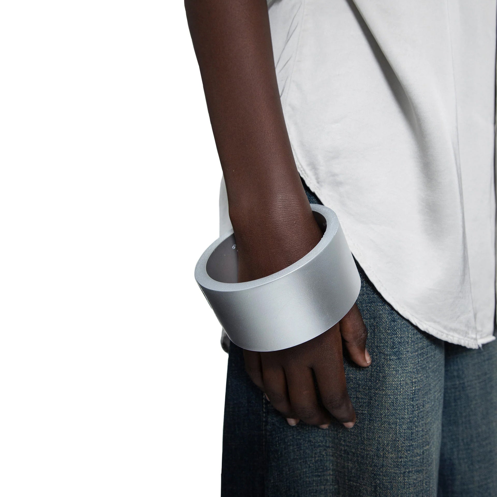 MM6 Maison Margiela Logo Engaved Large Bracelet