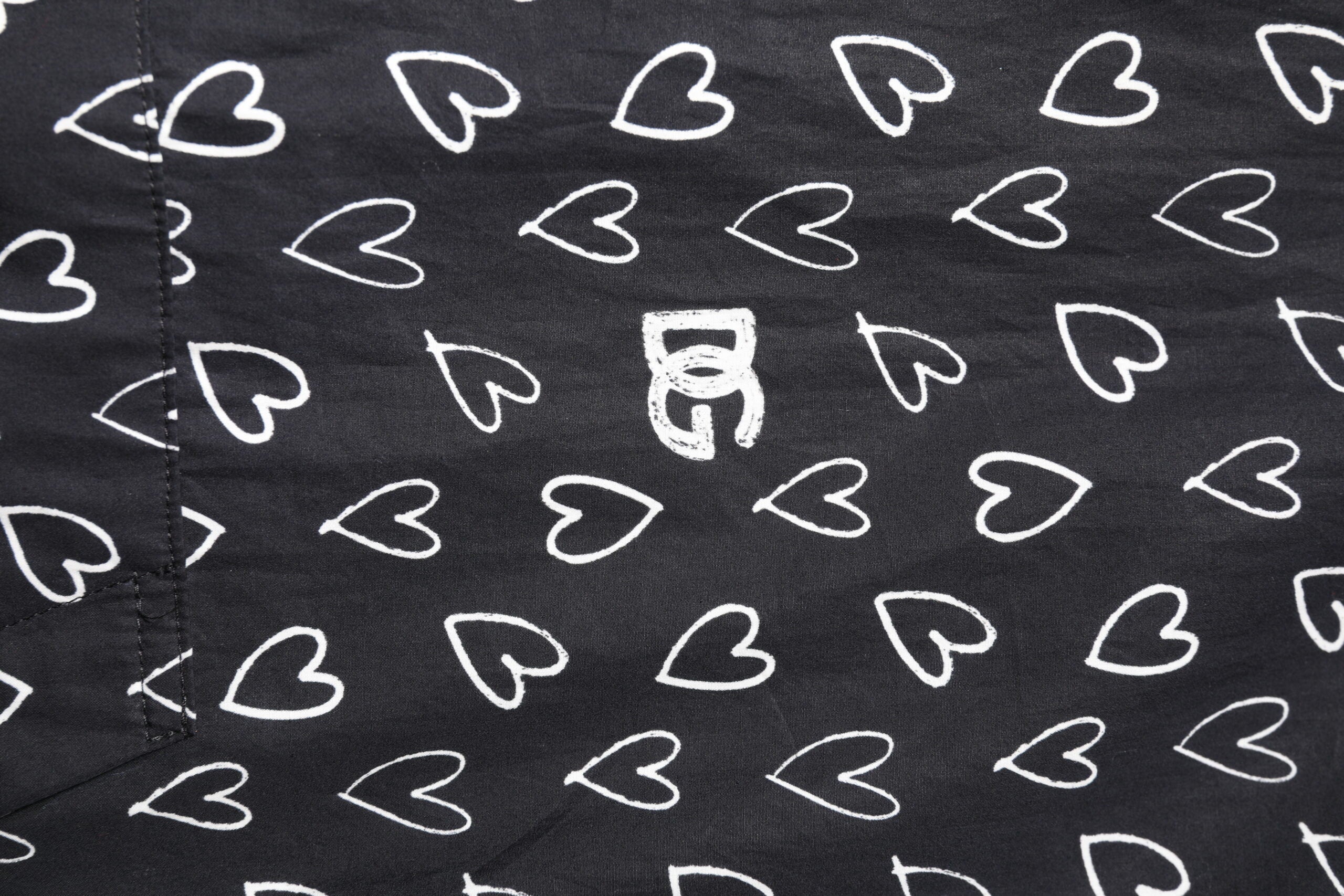 Dolce &amp; Gabbana – Schwarze Windjacke mit Kapuze und Herz-Print