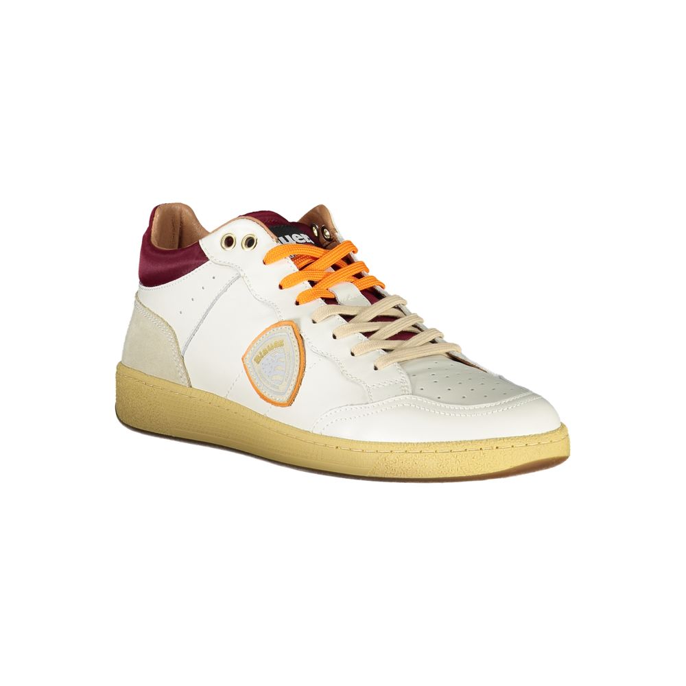 Blauer Sleek weiße Sneakers mit Kontrastakzenten