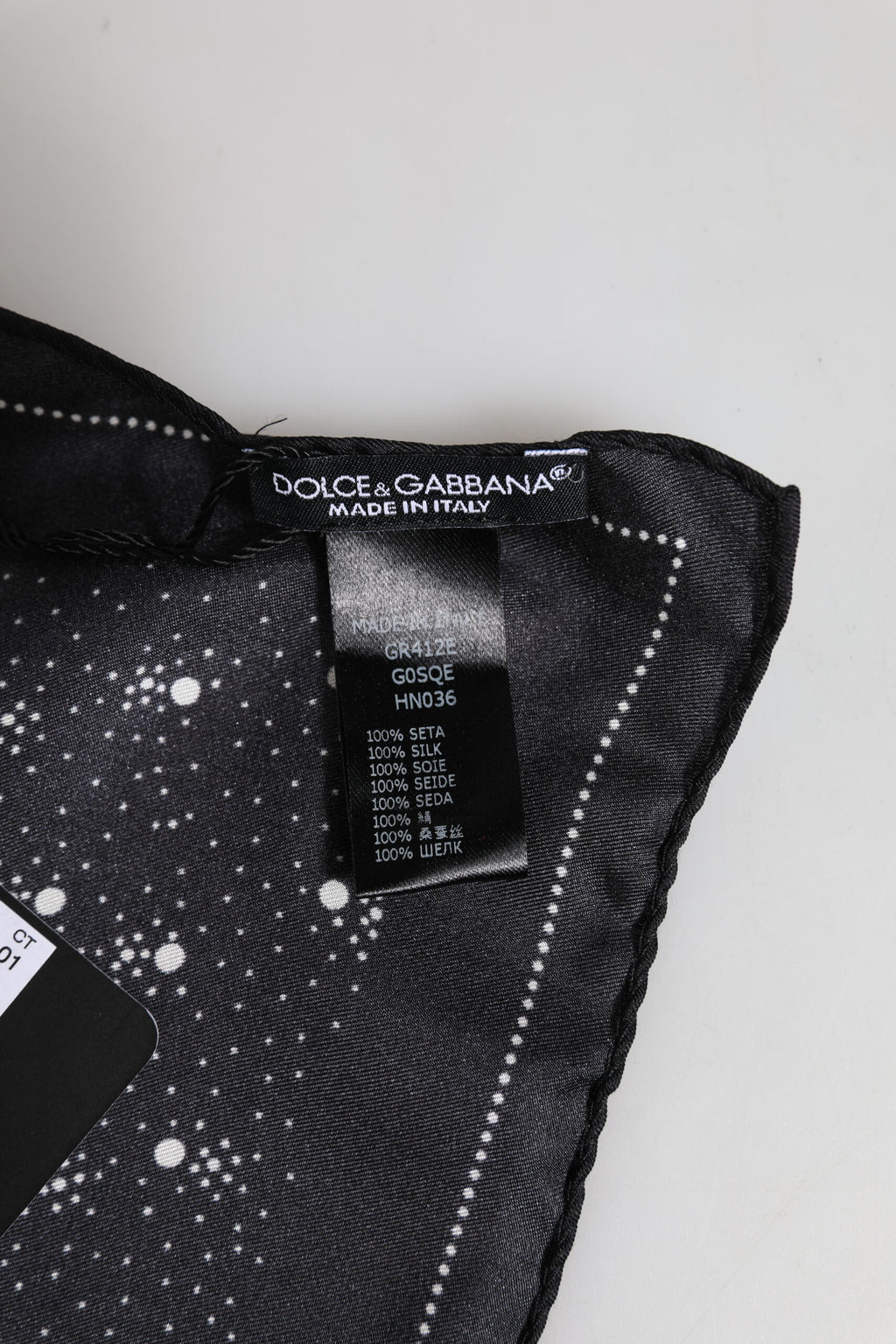 Foulard carré imprimé noir et blanc Dolce &amp; Gabbana pour homme