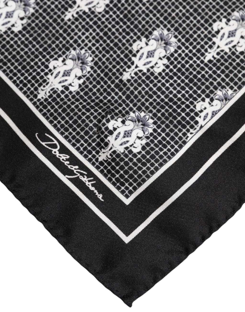 Foulard carré imprimé noir et blanc Dolce &amp; Gabbana