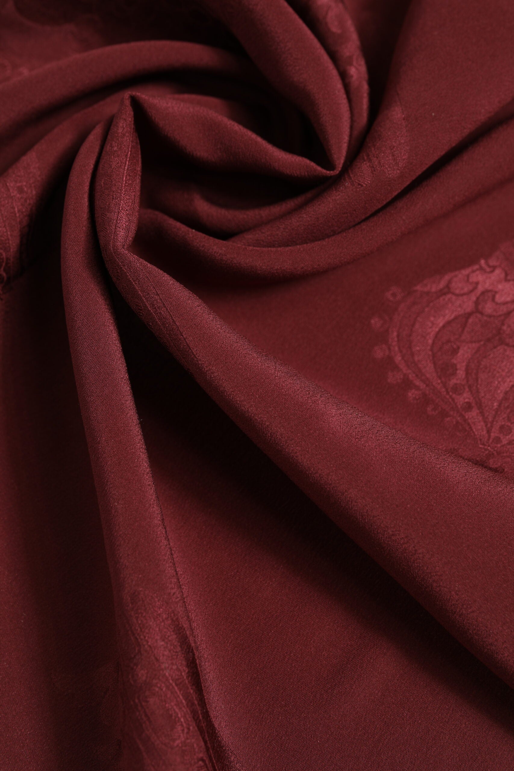 Dolce &amp; Gabbana – Kastanienbrauner Seidenschal mit Kronenmotiv für Herren