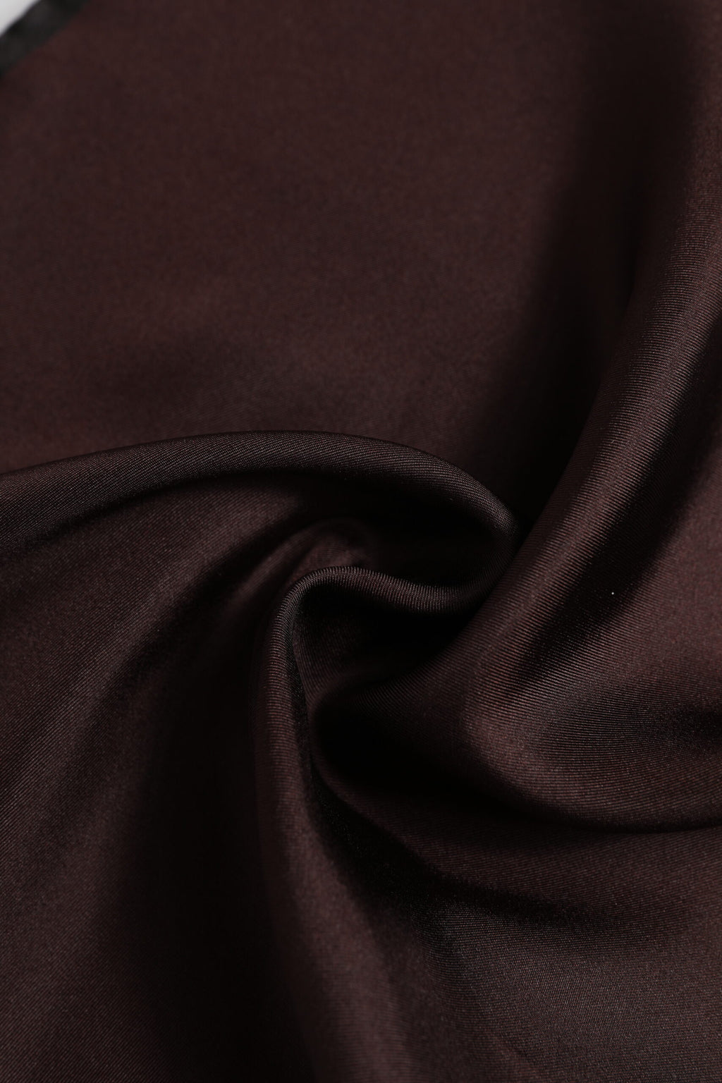 Foulard carré en soie marron Dolce &amp; Gabbana DG Crown pour homme