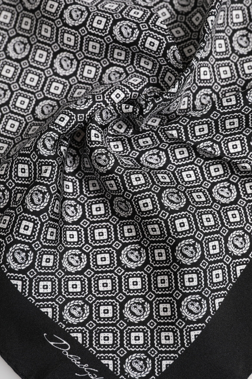 Foulard carré à motifs noir et blanc Dolce &amp; Gabbana