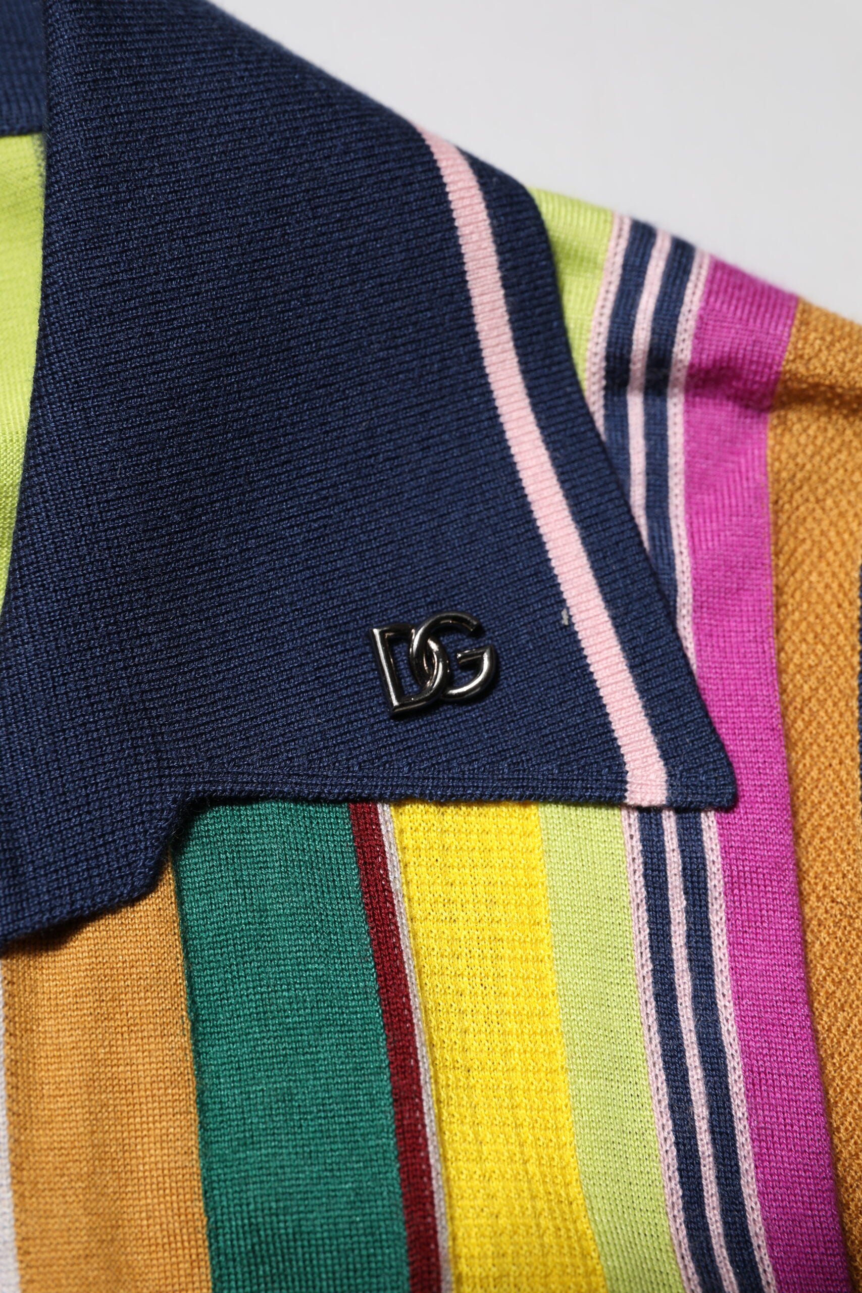 Dolce &amp; Gabbana Herren Poloshirt mit mehrfarbigen Streifen und Kragen