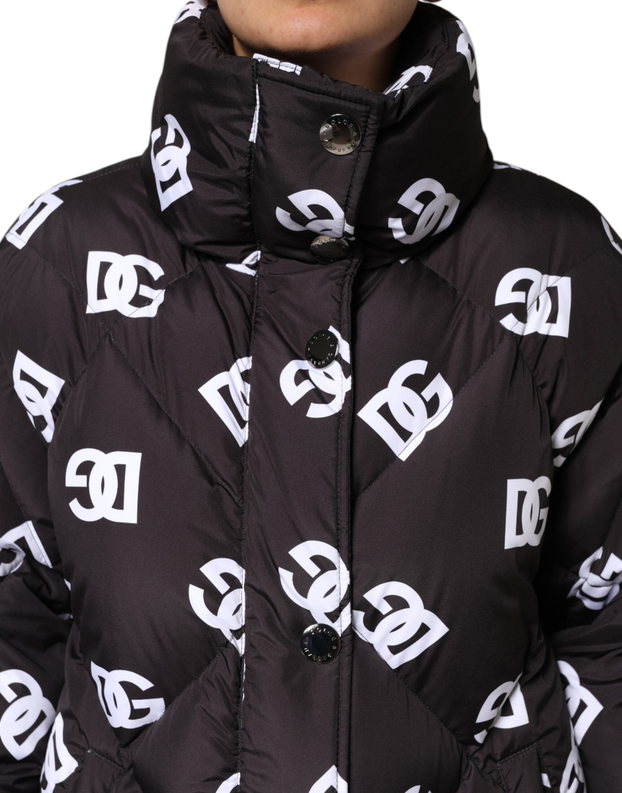 Dolce &amp; Gabbana – Schwarze, gesteppte DG Mania-Pufferjacke in Langmantelform
