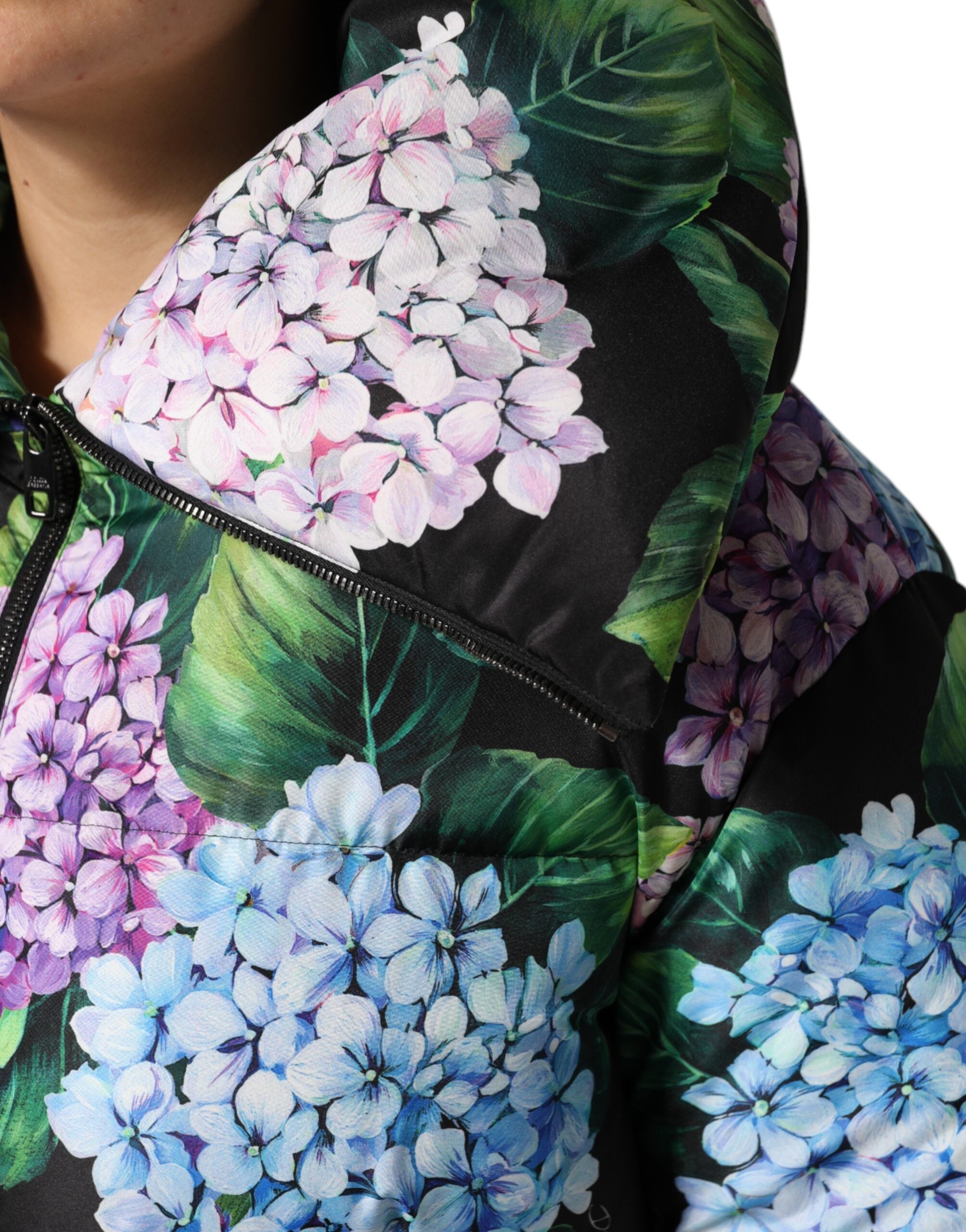 Dolce &amp; Gabbana – Puffer-Steppjacke mit mehrfarbigem Blumendruck