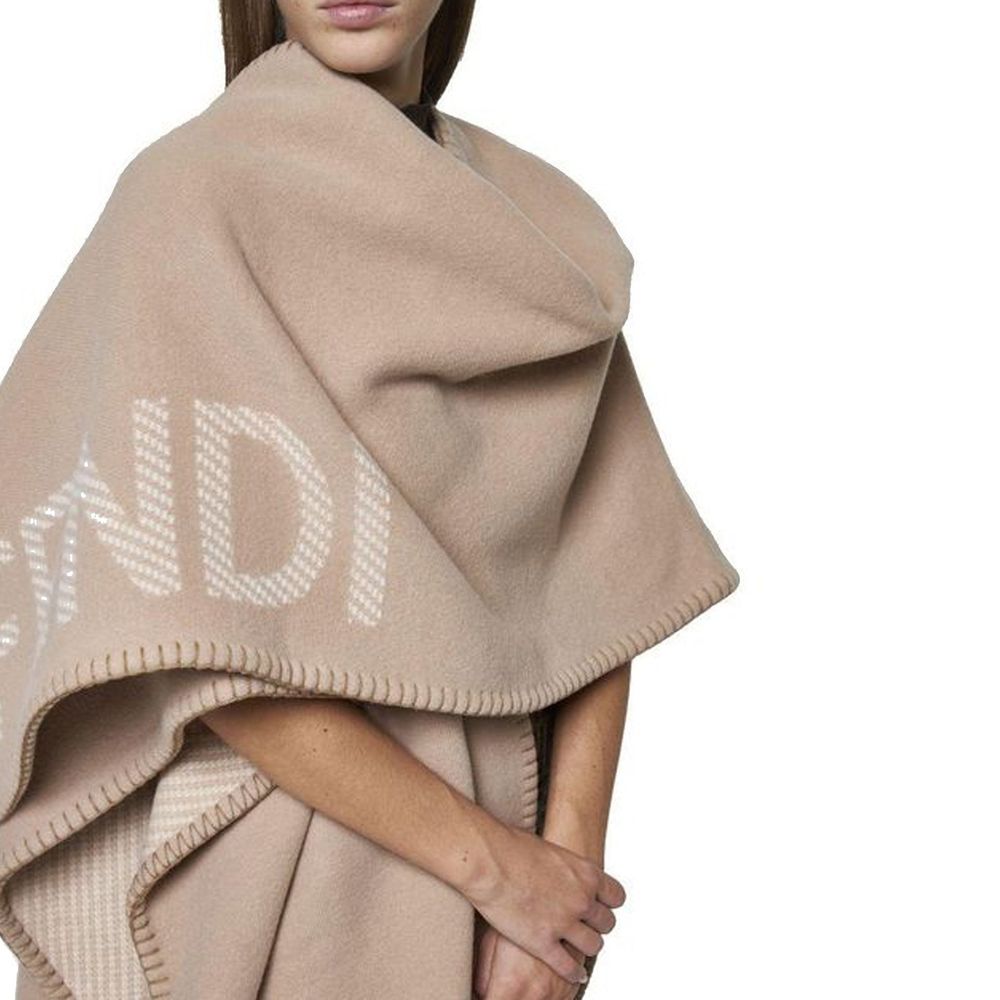Poncho Fendi en laine et cachemire