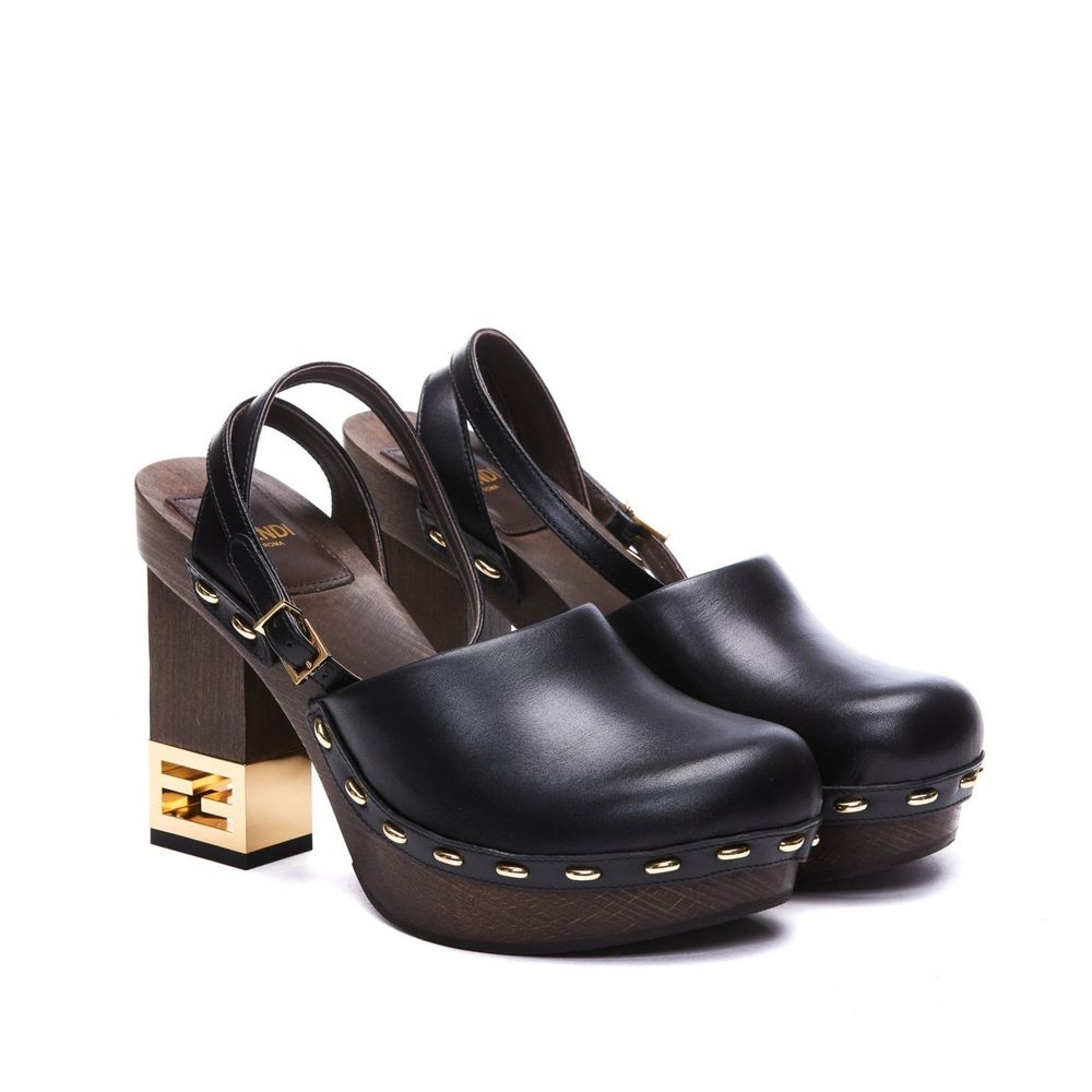 Fendi Lederpumps mit dekorativem Absatz