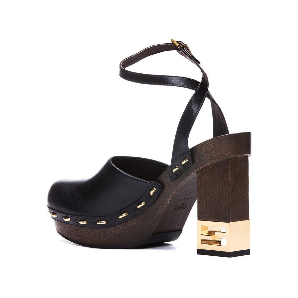 Fendi Lederpumps mit dekorativem Absatz
