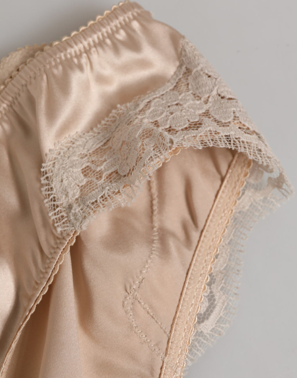 Culotte en satin de soie beige Dolce &amp; Gabbana en dentelle florale