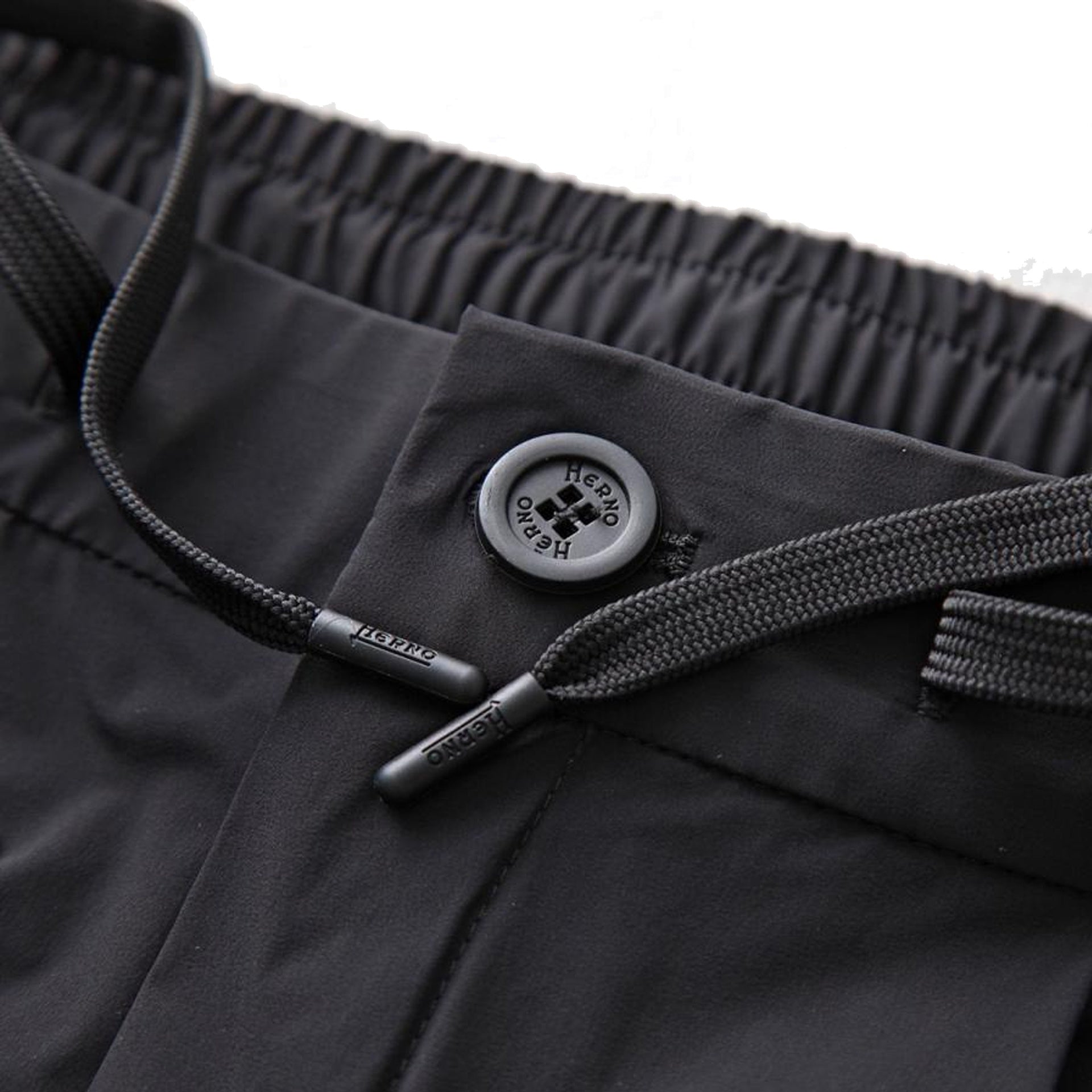 Herno Technical Fabric Pants – Siebentaschen