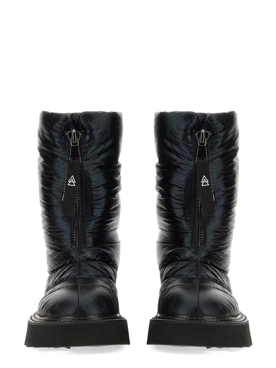 ELENA IACHI AKI BOOT