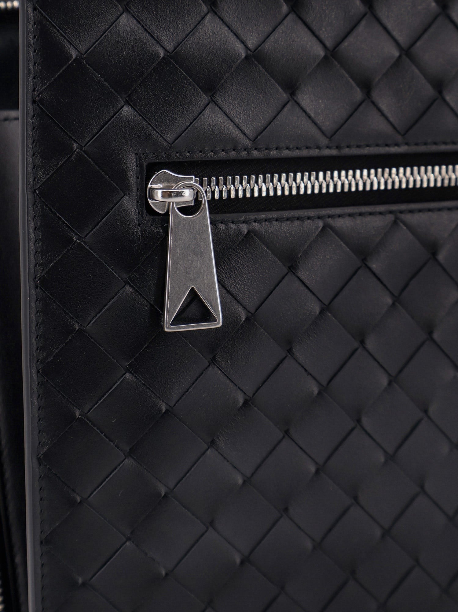 Bottega Veneta Avenue leather document case with Intrecciato motif