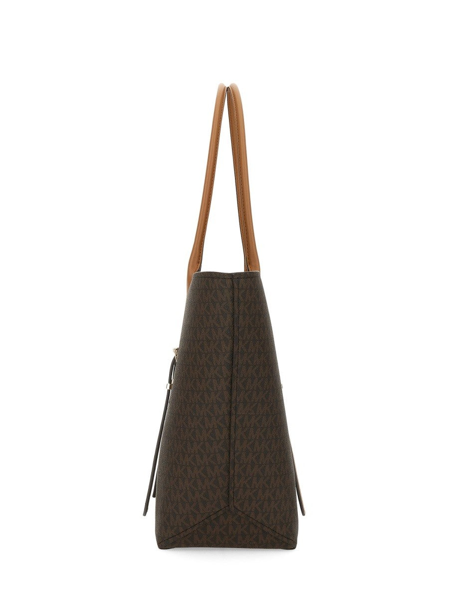 bag-moore