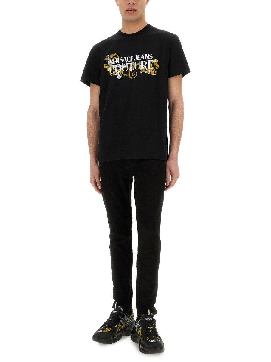 baroque-outline-logo-t-shirt