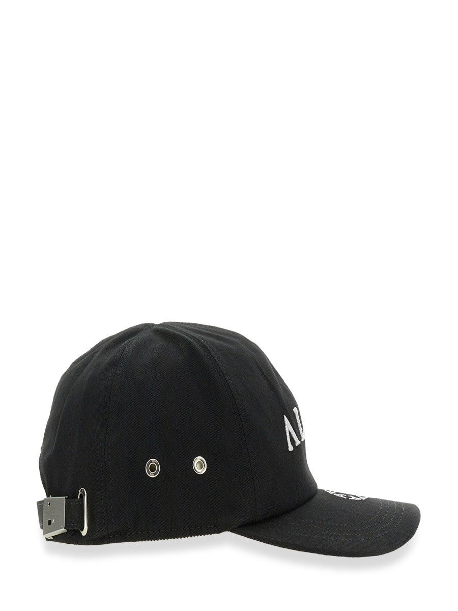 baseball-hat-with-logo