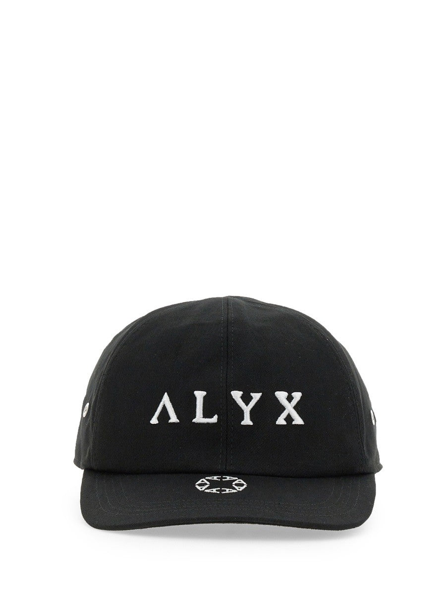 baseball-hat-with-logo