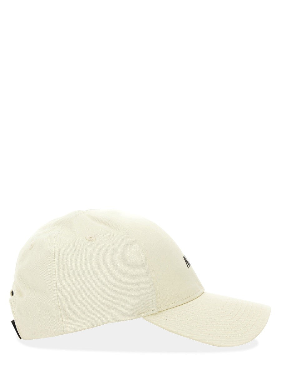 baseball-hat-with-logo