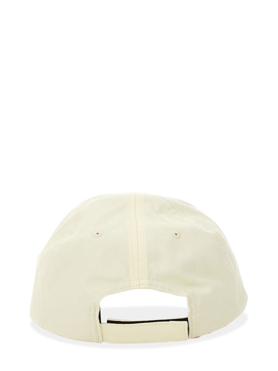 baseball-hat-with-logo