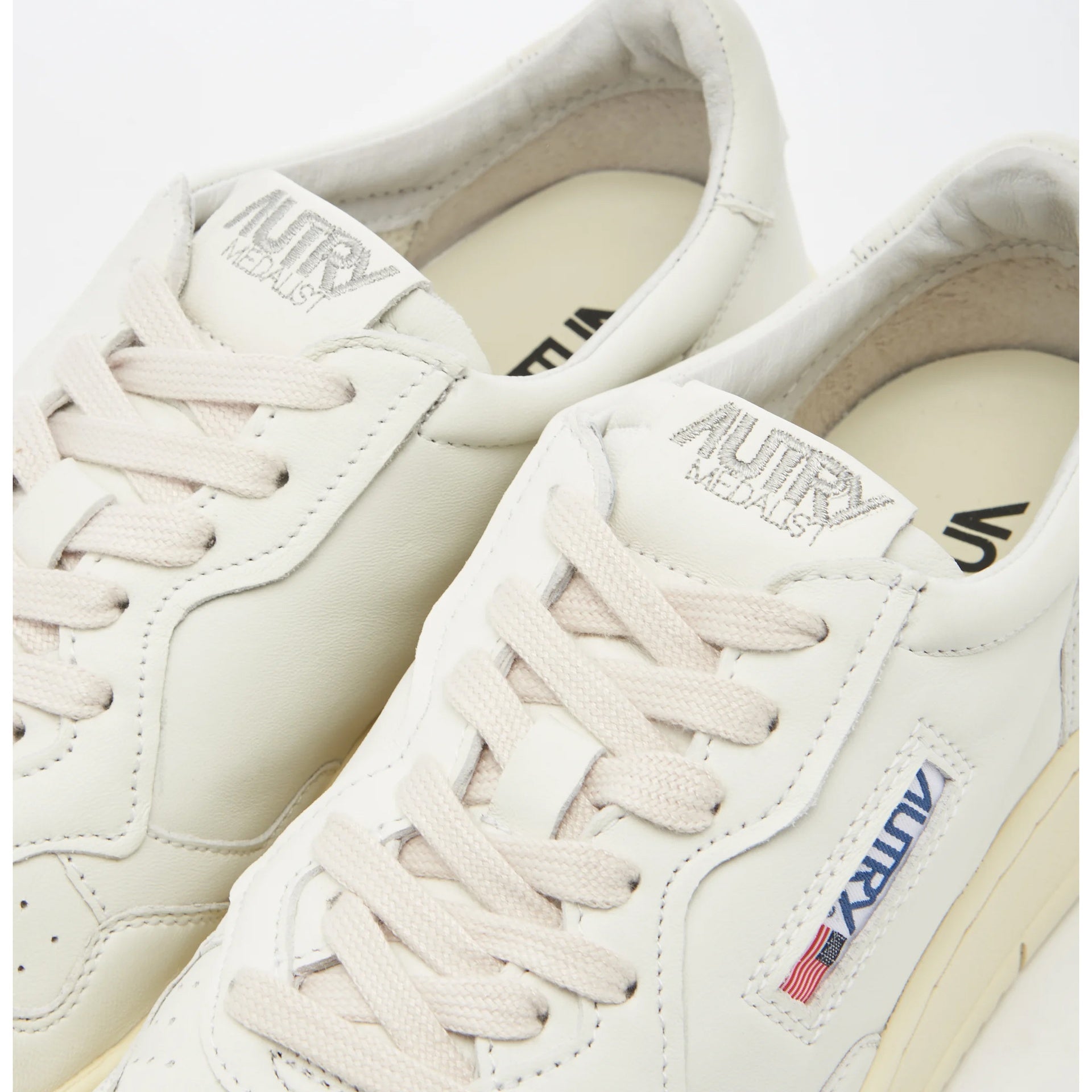 AUTRY MEDALIST LOW SNEAKERS - MEN SHOES - AUTRY - Tluxy New