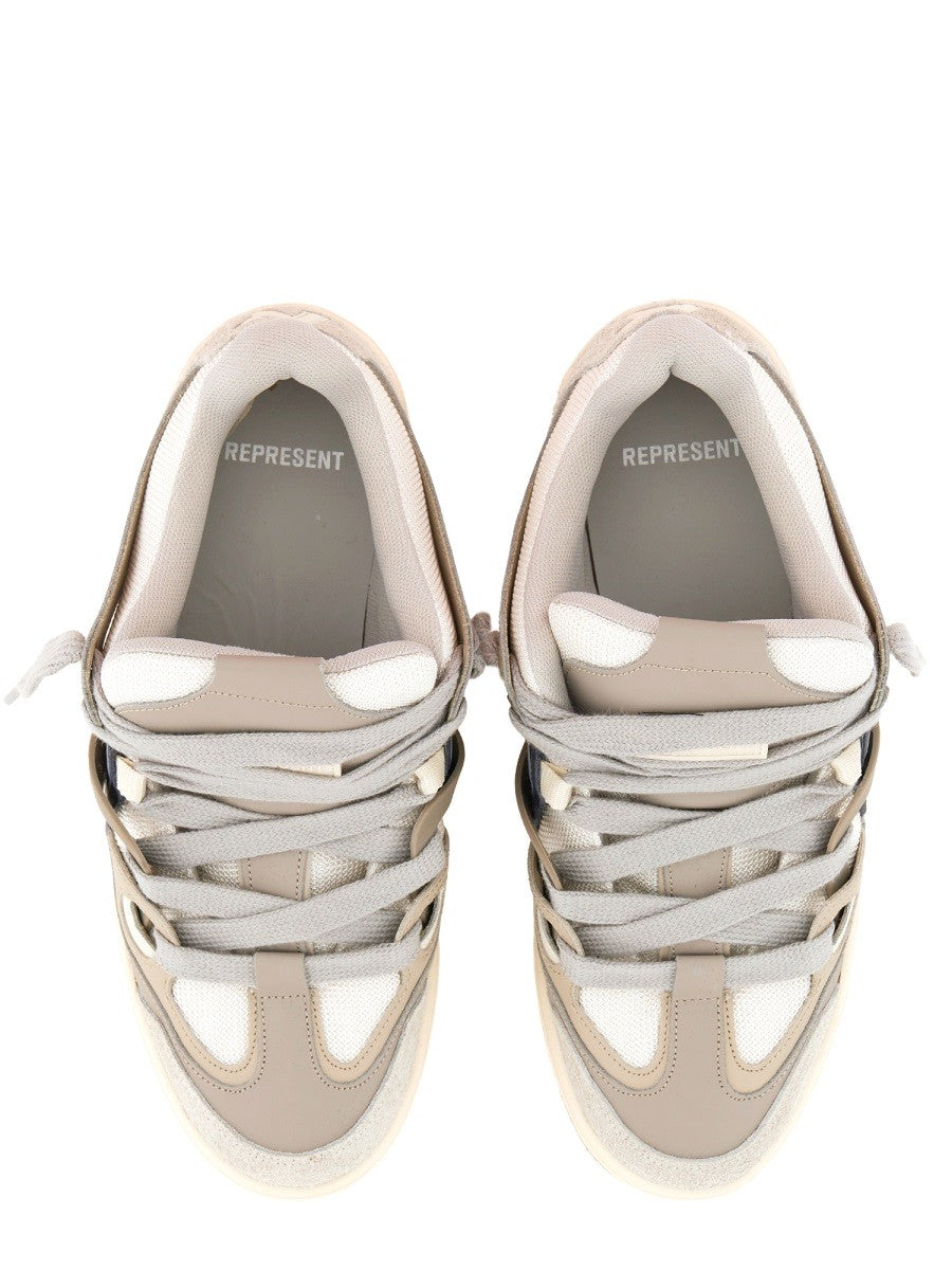 Represent "BULLY" SNEAKER