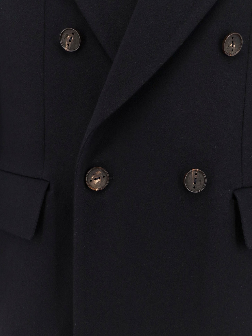 Hevo Cashmere coat with satin lining