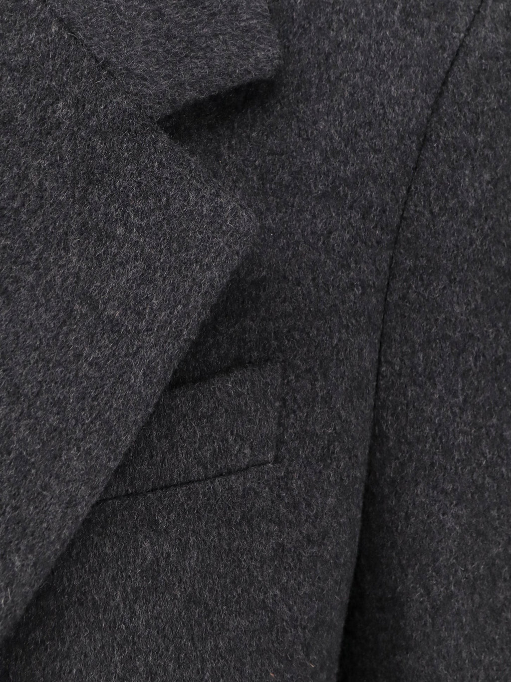 Hevo Cashmere coat with satin lining