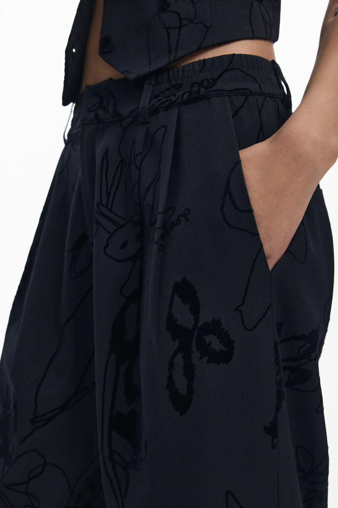 DESIGUAL WOMEN&#39;S BLACK TROUSERS