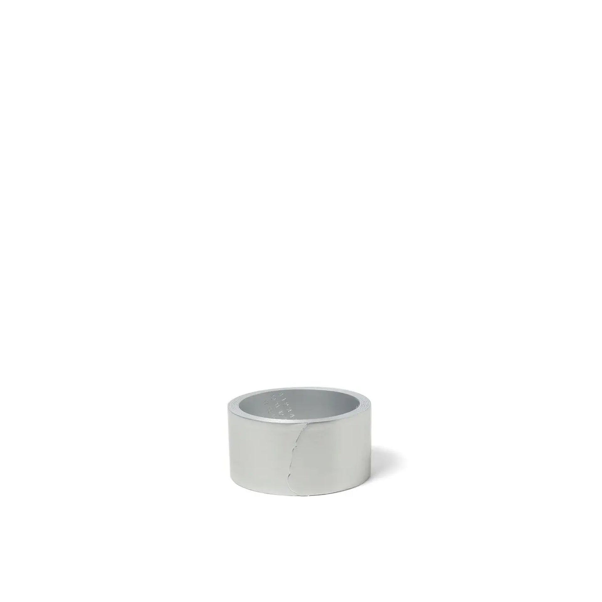 MM6 Maison Margiela Logo Engaved Large Bracelet One size – Siebentaschen
