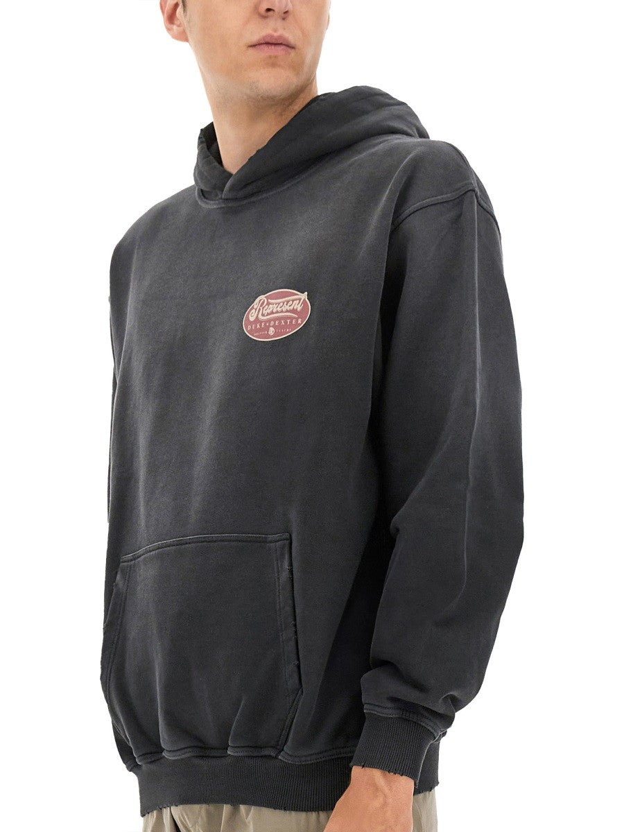 Represent "D+D BRITISH LUXURY" SWEATSHIRT