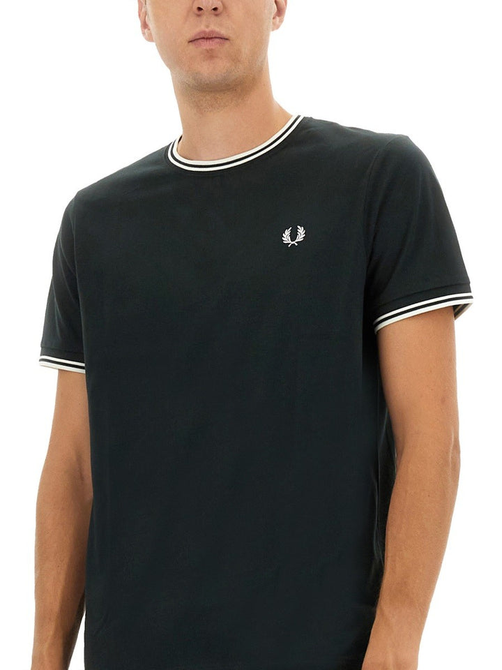 FRED PERRY DOUBLE STRIPE T-SHIRT