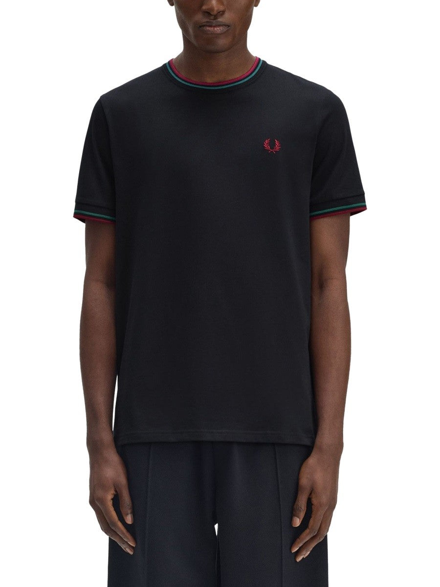 FRED PERRY DOUBLE STRIPE T-SHIRT