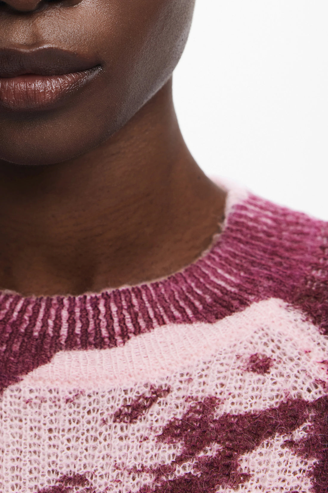 DESIGUAL WOMEN&#39;S PINK SWEATER